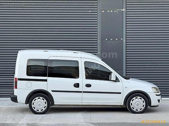 ALTINOK AUTO'Dan 2007 HATASIZ BOYASIZ COMBO 1.3 CDTİ