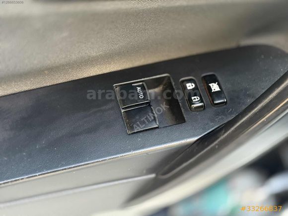 ALTINOK AUTO'Dan 2016 ÇIKIŞLI HATASIZ AURİS