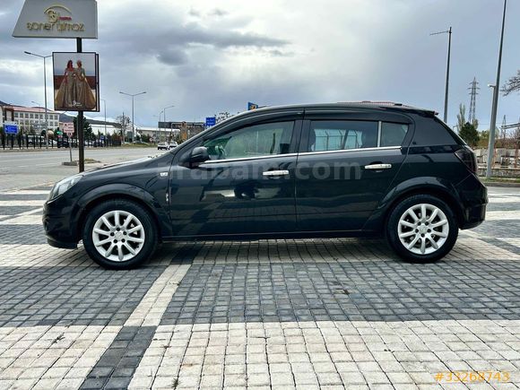 Opel Astra 1.3 CDTI Essentia 2012 Model 