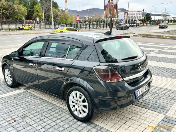 Opel Astra 1.3 CDTI Essentia 2012 Model 