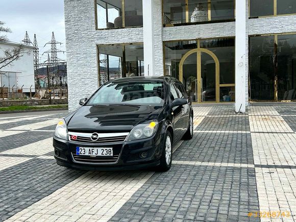 Opel Astra 1.3 CDTI Essentia 2012 Model 