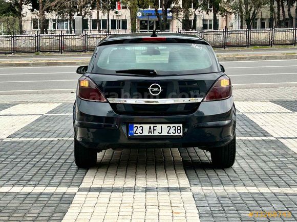 Opel Astra 1.3 CDTI Essentia 2012 Model 