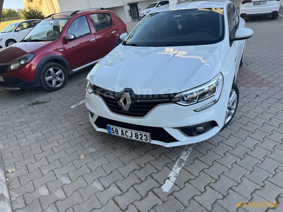 Sahibinden Renault Megane 1.3 TCe Joy 2020 Model 
