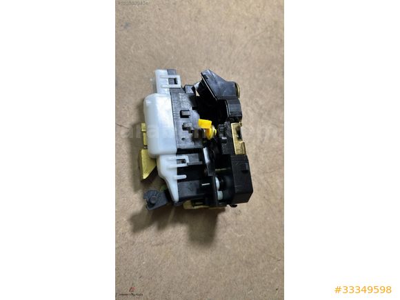 Kangoo Classic 2003-2012 Sürgülü Kapı Kilidi Sağ Zenon