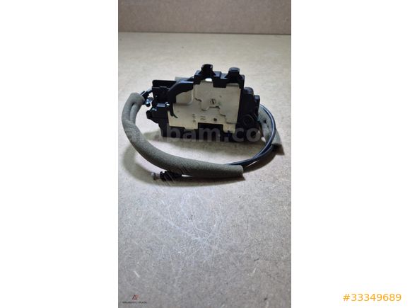 Kangoo Sağ Yan Sürgülü Kapı Kilidi İthal 8200497719