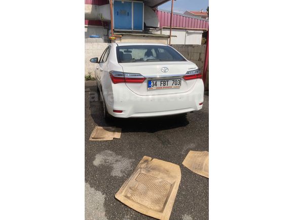 Acil Sahibinden Toyota Corolla 1.4 D-4D Touch 2017 Model 