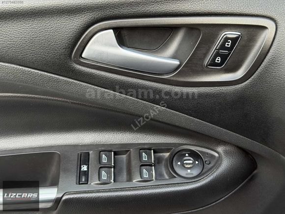 FORD KUGA 2.0 TDCİ TİTANİUM DEĞİŞENSİZ CAM TAVAN