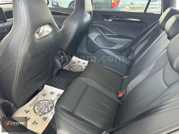 CEMRE AUTODAN HATASIZ EKSTRALI SERVİS BAKIMLI PASSAT VARİANT
