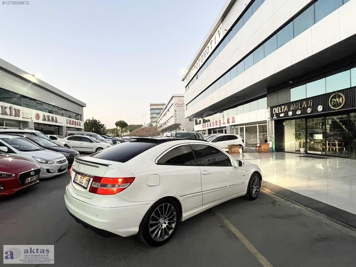 Galeriden Mercedes - Benz CLC 160 BlueEFFICIENCY 2009 Model İstanbul 245.000 km Beyaz 4