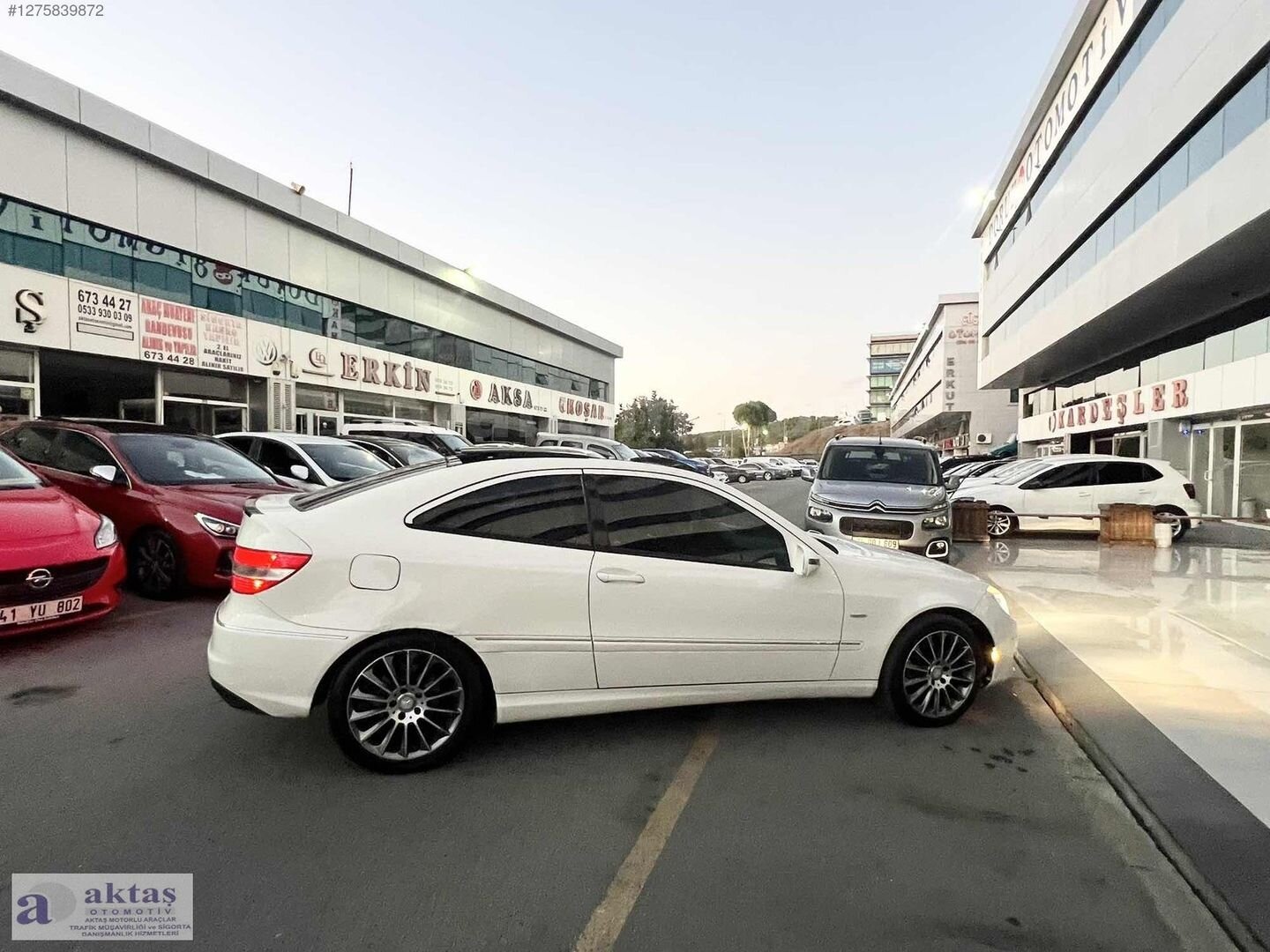 Galeriden Mercedes - Benz CLC 160 BlueEFFICIENCY 2009 Model İstanbul 245.000 km Beyaz 5