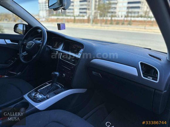 GALLERY MUSA/2015 AUDİ A4 150 HP ORJİNAL 270 BİN KM