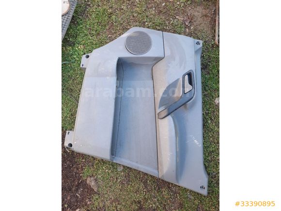 Vw Crafter Sağ Ön Kapı Döşemesi