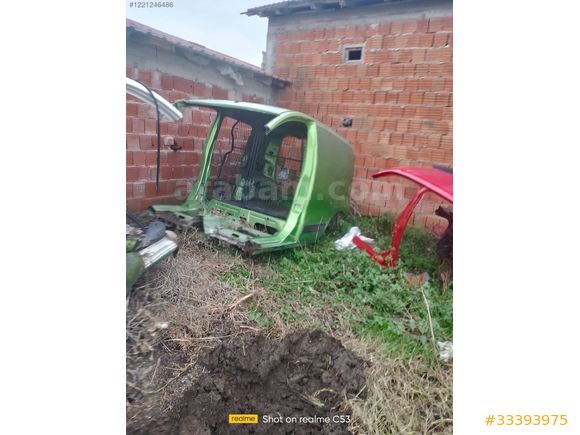 FİORUNA SOL ARKA ÇAMURLUKLAR DUVAR BULUNUR