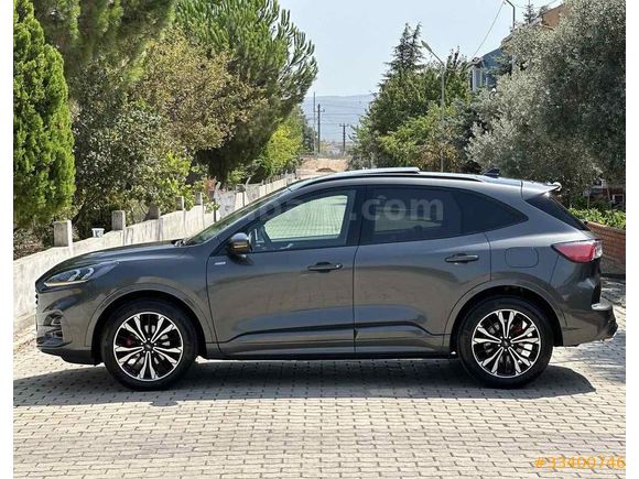Sahibinden Ford Kuga 1.5 EcoBoost ST Line 2023 Model 