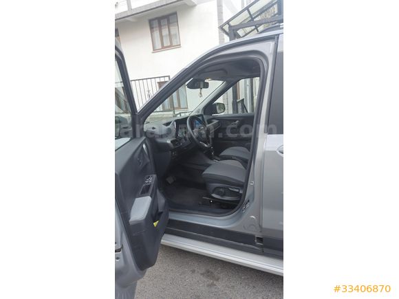 Sahibinden Ford Tourneo Courier 1.0 EcoBoost Titanium 2024 Model