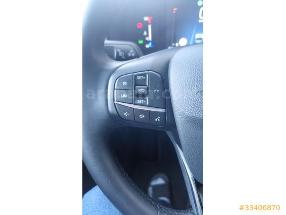 Sahibinden Ford Tourneo Courier 1.0 EcoBoost Titanium 2024 Model