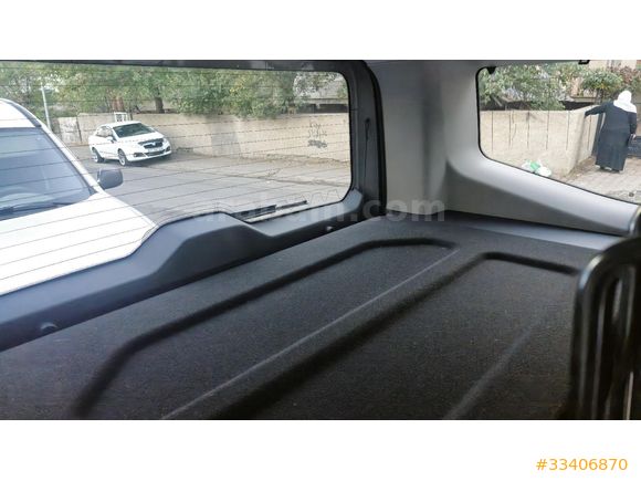 Sahibinden Ford Tourneo Courier 1.0 EcoBoost Titanium 2024 Model