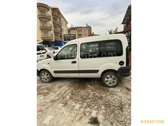 ORJİNAL KANGO SIFIR MOTOR SIFIR MUAYENE TAKASA AÇIK