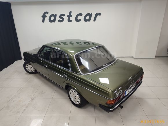 1977 MERCEDES 123 KASA 220D KOLLEKSİYONLUK