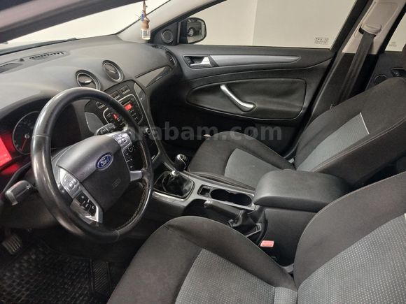2011 FORD MONDEO 1.6 TREND