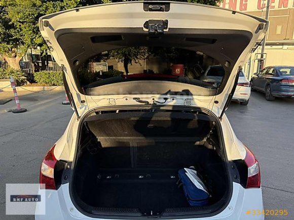 HYUNDAİ İ30 ELİTE DİZEL OTOMATİK