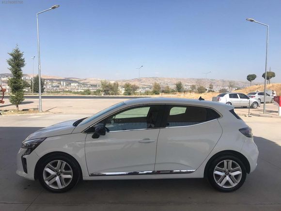 YILDIRIM AUTO DAN 2025 ÇIKIŞLI RENAULT CLIO