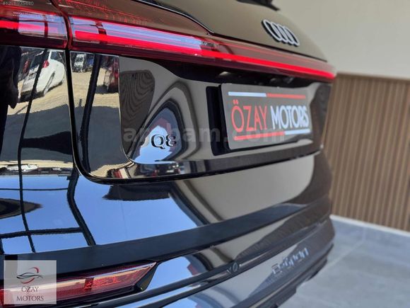 ÖZAY MOTORS' AUDİ Q8 E-TRON 55 HATASIZ BOYASIZ