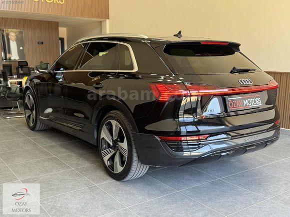 ÖZAY MOTORS' AUDİ Q8 E-TRON 55 HATASIZ BOYASIZ