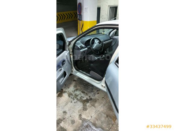 Sahibinden Renault Clio 1.4 Expression 2002 Model