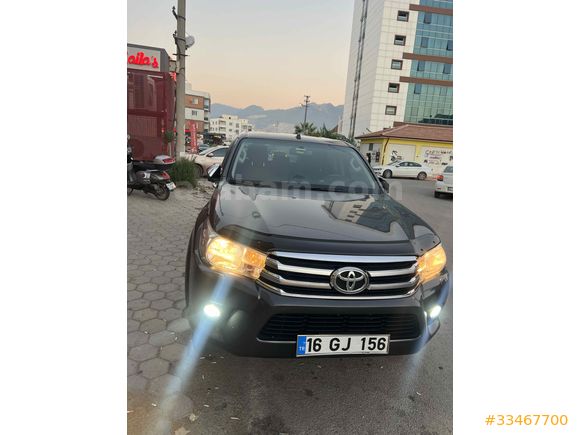 Sahibinden Toyota Hilux 2.4 D-4D 4x2 Adventure 2016 Model 