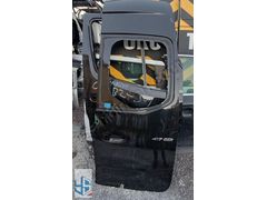 mercedes sprinter w907 w910 bagaj kapağı sağ