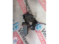 7d0959802c transporter t4 sağ ön cam motoru