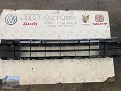 3G0853677AA VW PASSAT ÖN TAMPON ALT ORTA IZGARA