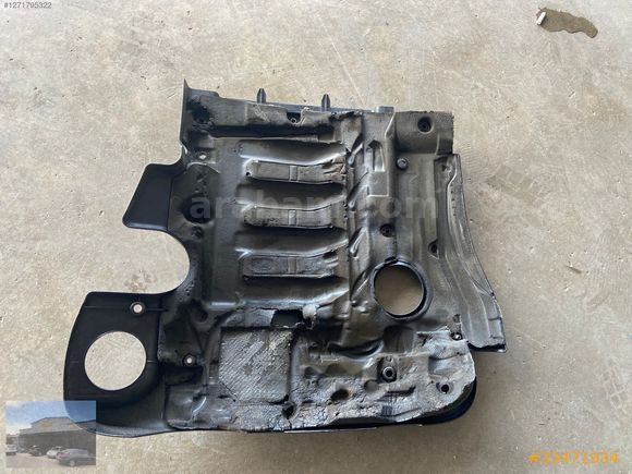 BMW M57N2 MOTOR ÜST KAPAĞI E53 E65 E66 E90 E91 E92 E93 X5 X6
