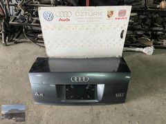 AUDİ A4 B6 ARKA BAGAJ AMERİKAN VERSİYON (KARE PLAKA) SÖKME