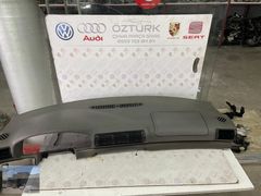 AUDİ A4 B5 GÖĞÜS 8D1857033A