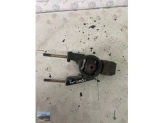 TOYOTA YARİS ORTA MOTOR KULAĞI