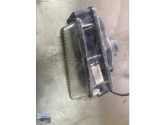 AUDİ 100 C3 SAĞ SİS FARI