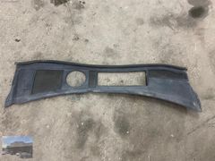 AUDİ A6 C5 AKÜ ÜST PLASTİKLERİ