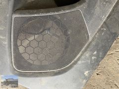 AUDİ Q7 SAĞ ÖN HÖPARLÖR KAPAĞI