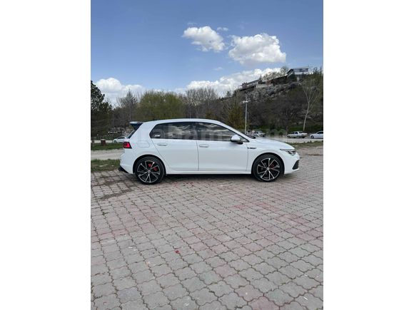 SAHİBİNDEN 2021 MODEL TEMİZ GOLF 8
