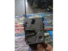 EP 24434883 Opel Combo C sağ ön kapı kilidi çıkma orijinal