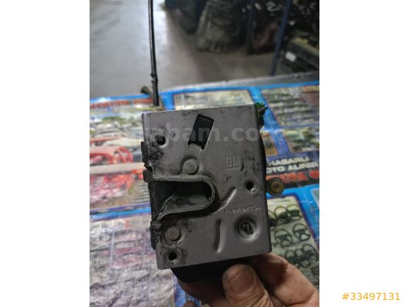 EP 24434883 Opel Combo C sağ ön kapı kilidi çıkma orijinal