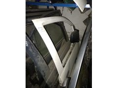 Hyundai Starex sağ ön kapı beyaz renk çıkma orijinal hatasız