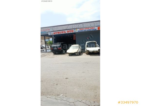 Volkswagen Caddy bir sol ön kapı kırmızı renk çıkma orijinal