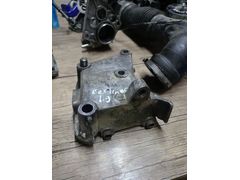 96285843 peugeot partner 1.9 motor kulağı orjinal