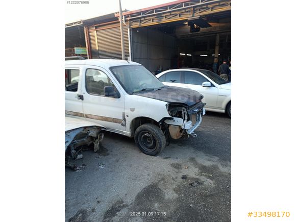 Berlingo partner 98/2004 model ön torpido, göğüslük