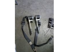Mercedes ve 126 kasa sol sağ airbagli emniyet kemerleri