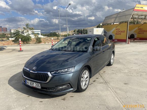 97.binde Skoda Octavia 1.5 e-Tec Premium 2021