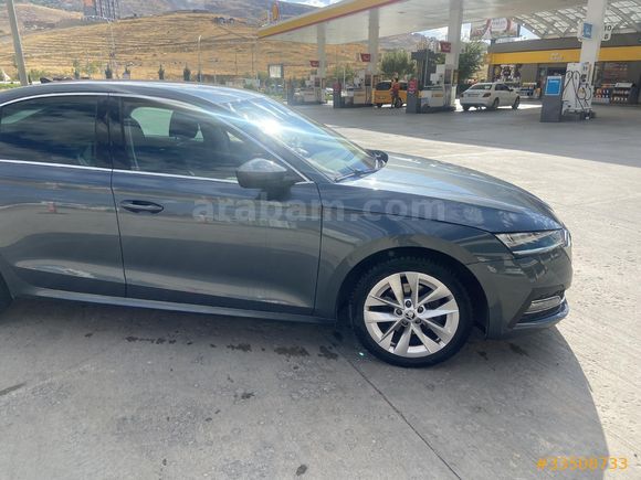 97.binde Skoda Octavia 1.5 e-Tec Premium 2021